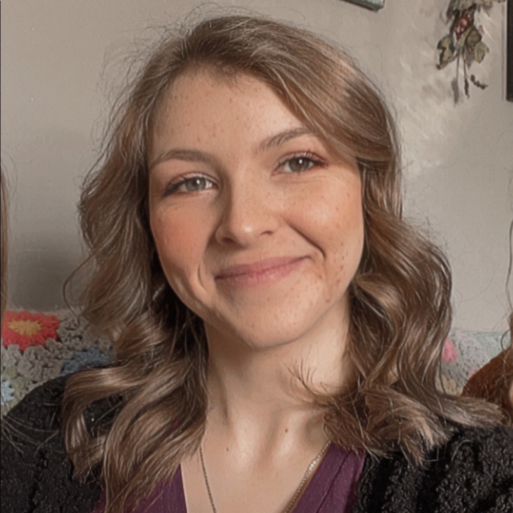 Meet your Posher, Ella